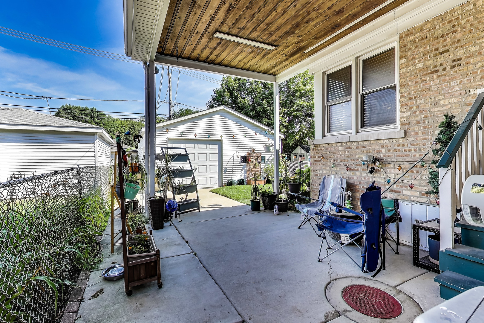 2936 W Jerome Avenue, Chicago, IL 60645