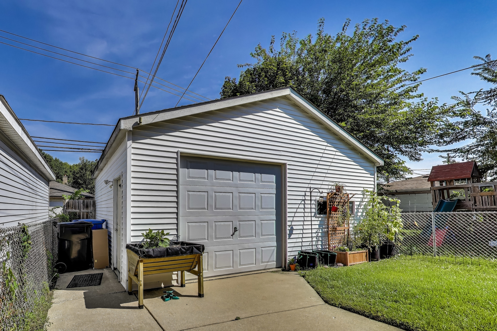 2936 W Jerome Avenue, Chicago, IL 60645