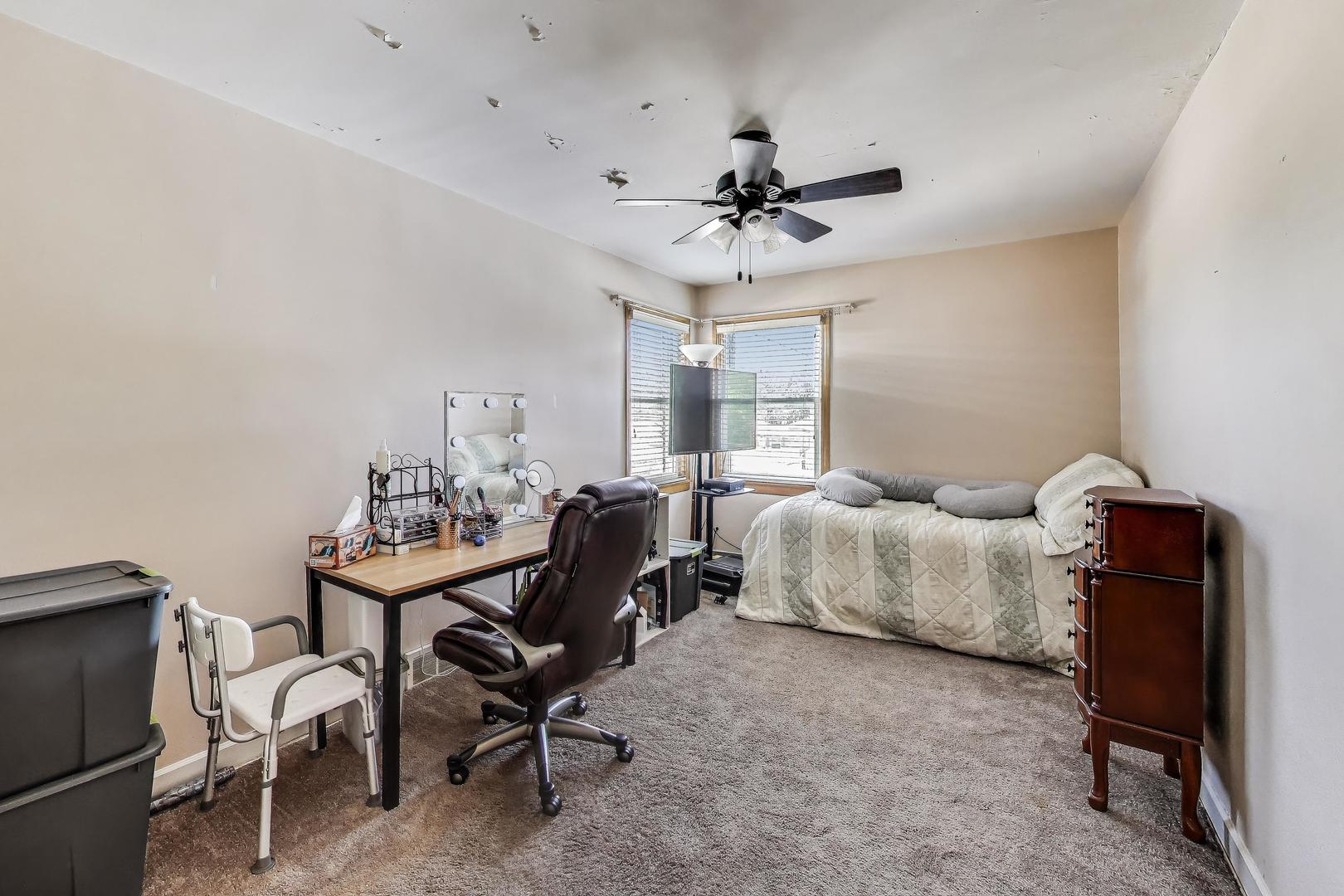 2936 W Jerome Avenue, Chicago, IL 60645