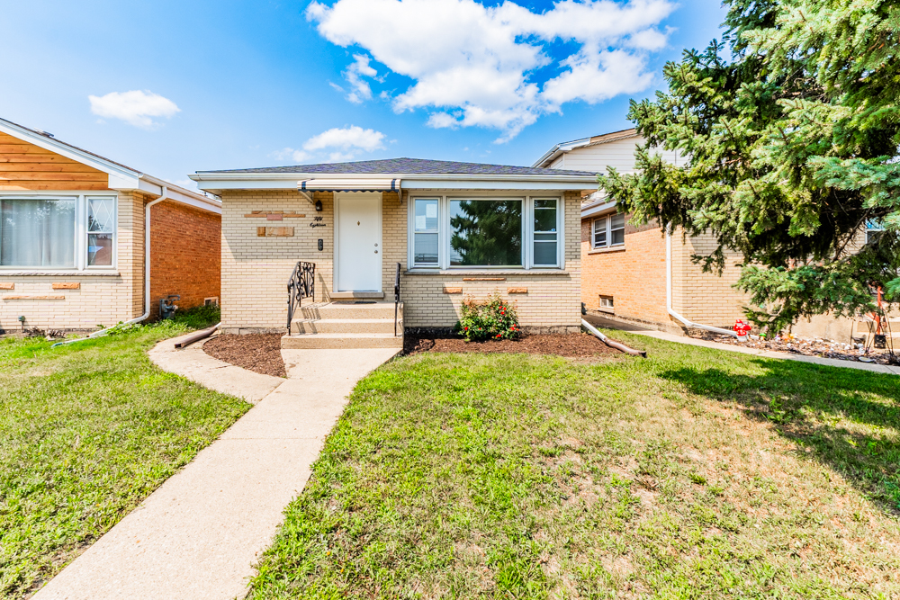 5018 Forster Avenue, Schiller Park, IL 60176
