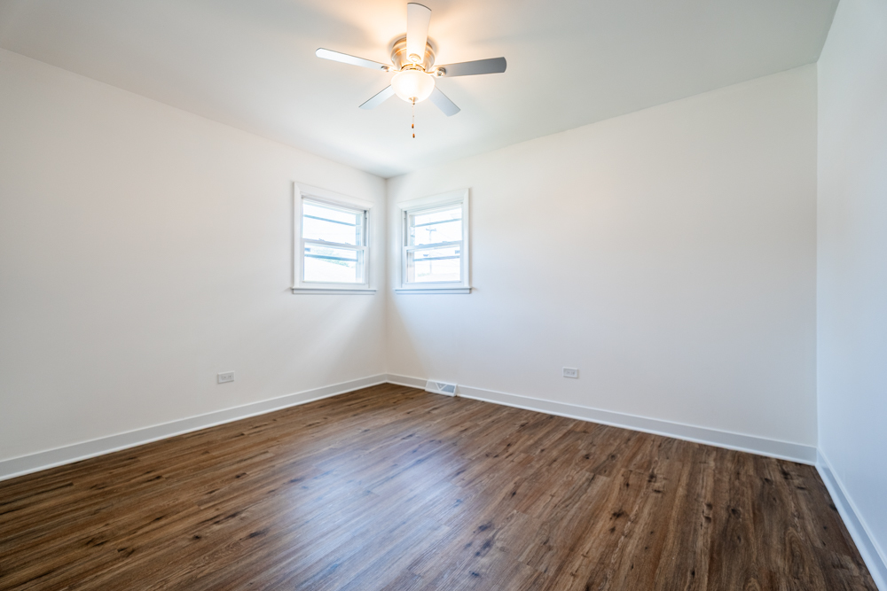 5018 Forster Avenue, Schiller Park, IL 60176