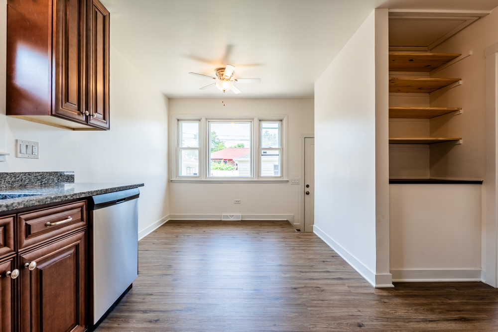 5018 Forster Avenue, Schiller Park, IL 60176