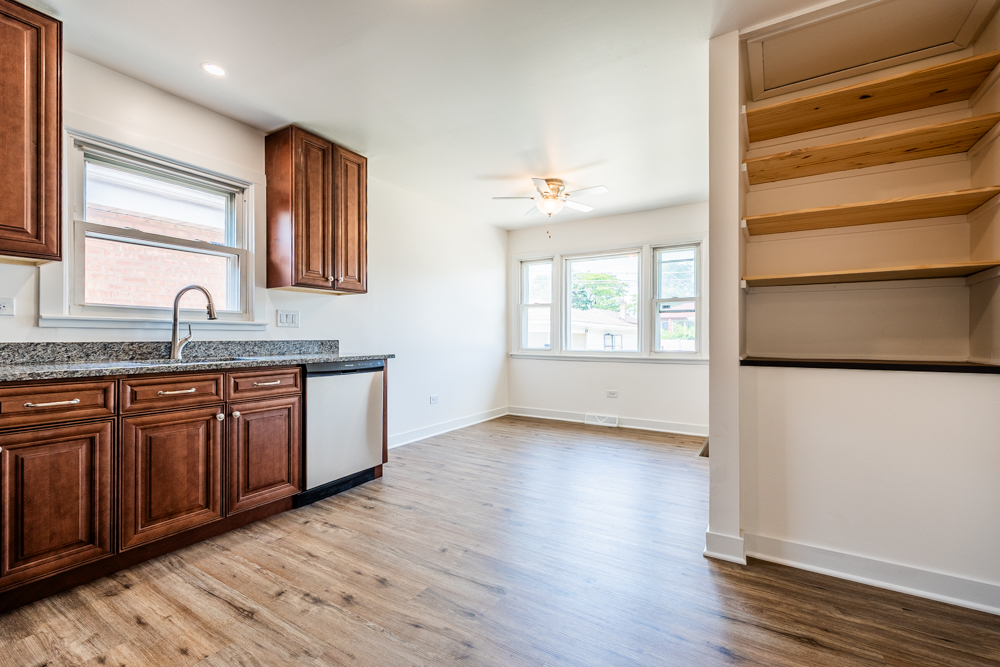 5018 Forster Avenue, Schiller Park, IL 60176
