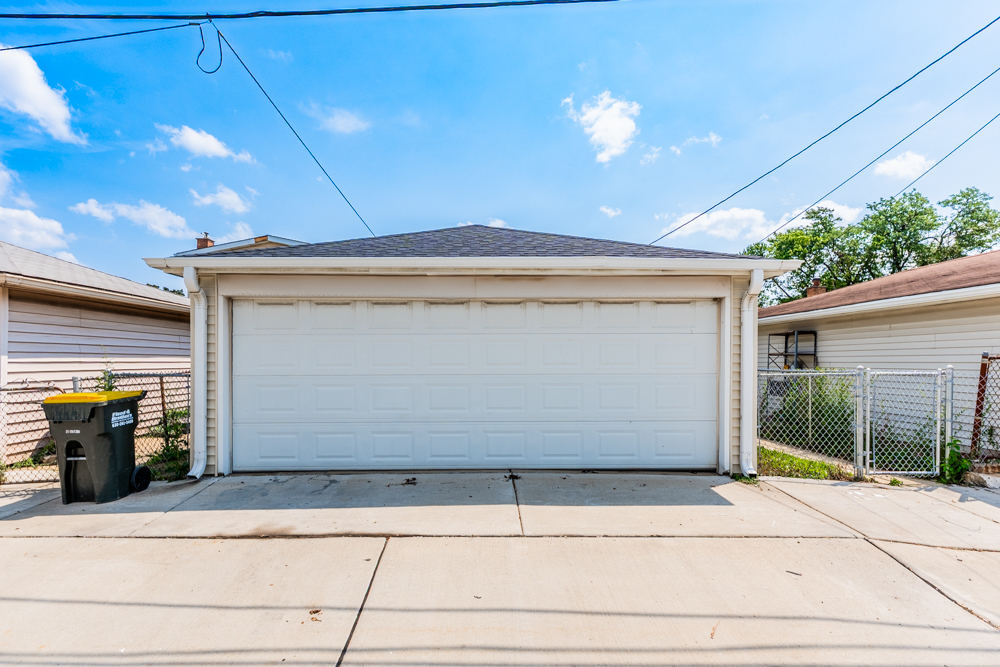 5018 Forster Avenue, Schiller Park, IL 60176