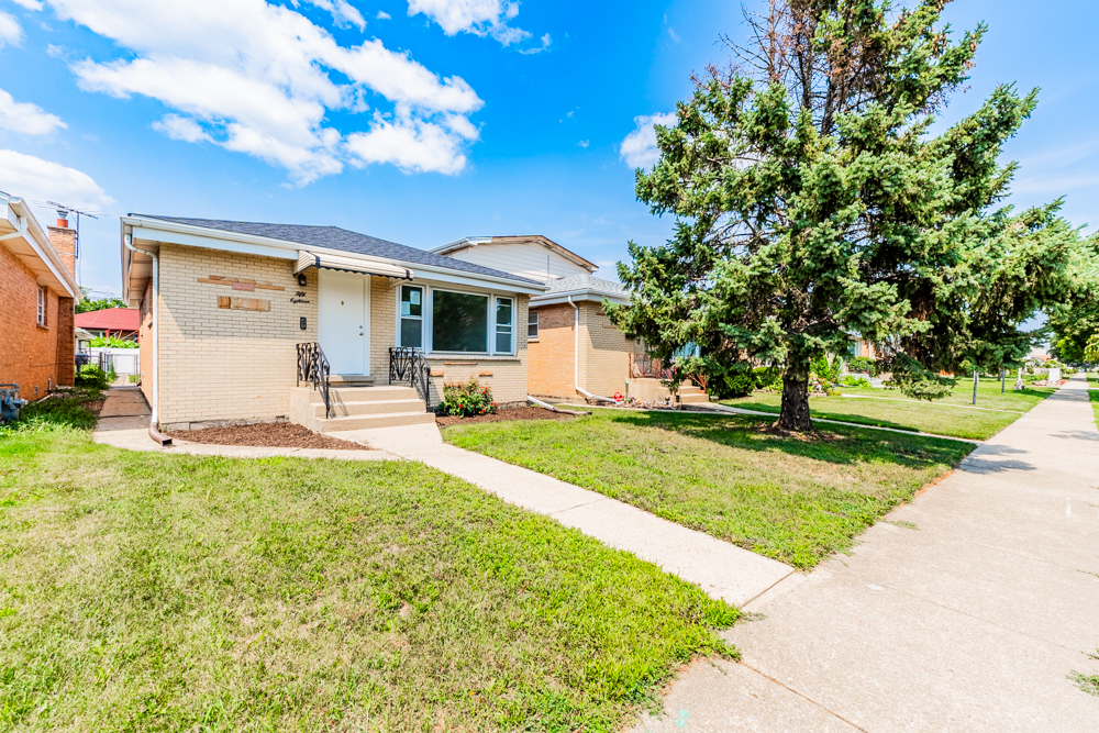5018 Forster Avenue, Schiller Park, IL 60176