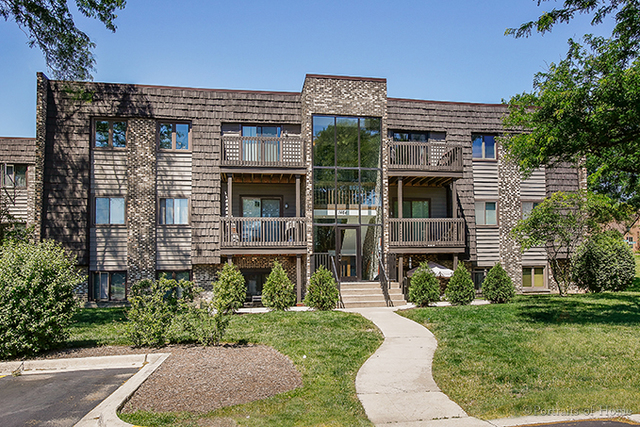 1464 Stonebridge Circle #E3, Wheaton, IL 60189