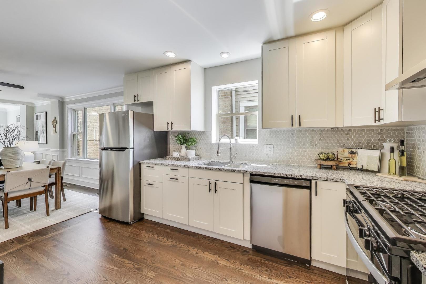 1622 Kenilworth Avenue, Berwyn, IL 60402
