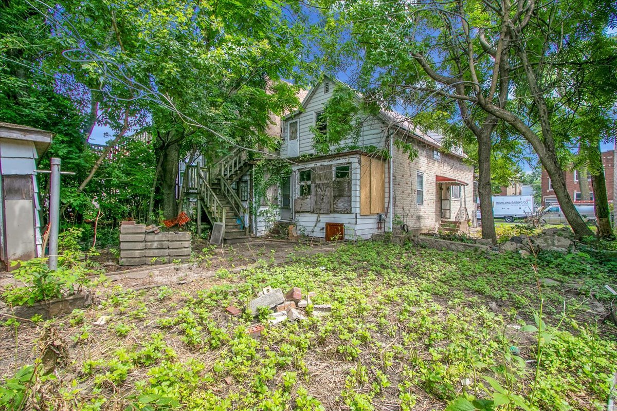 6532 S Eberhart Avenue, Chicago, IL 60637