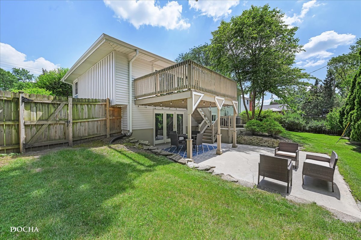 425 W Gartner Road, Naperville, IL 60540