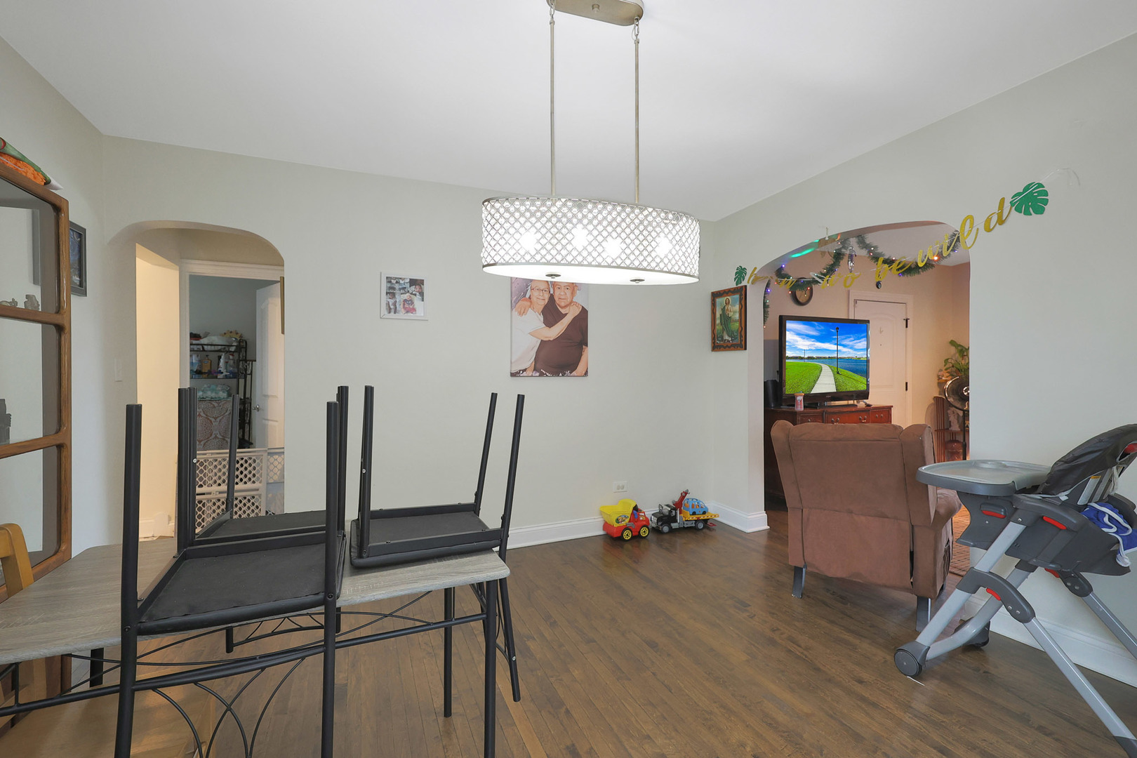 1406 N 17th Avenue, Melrose Park, IL 60160