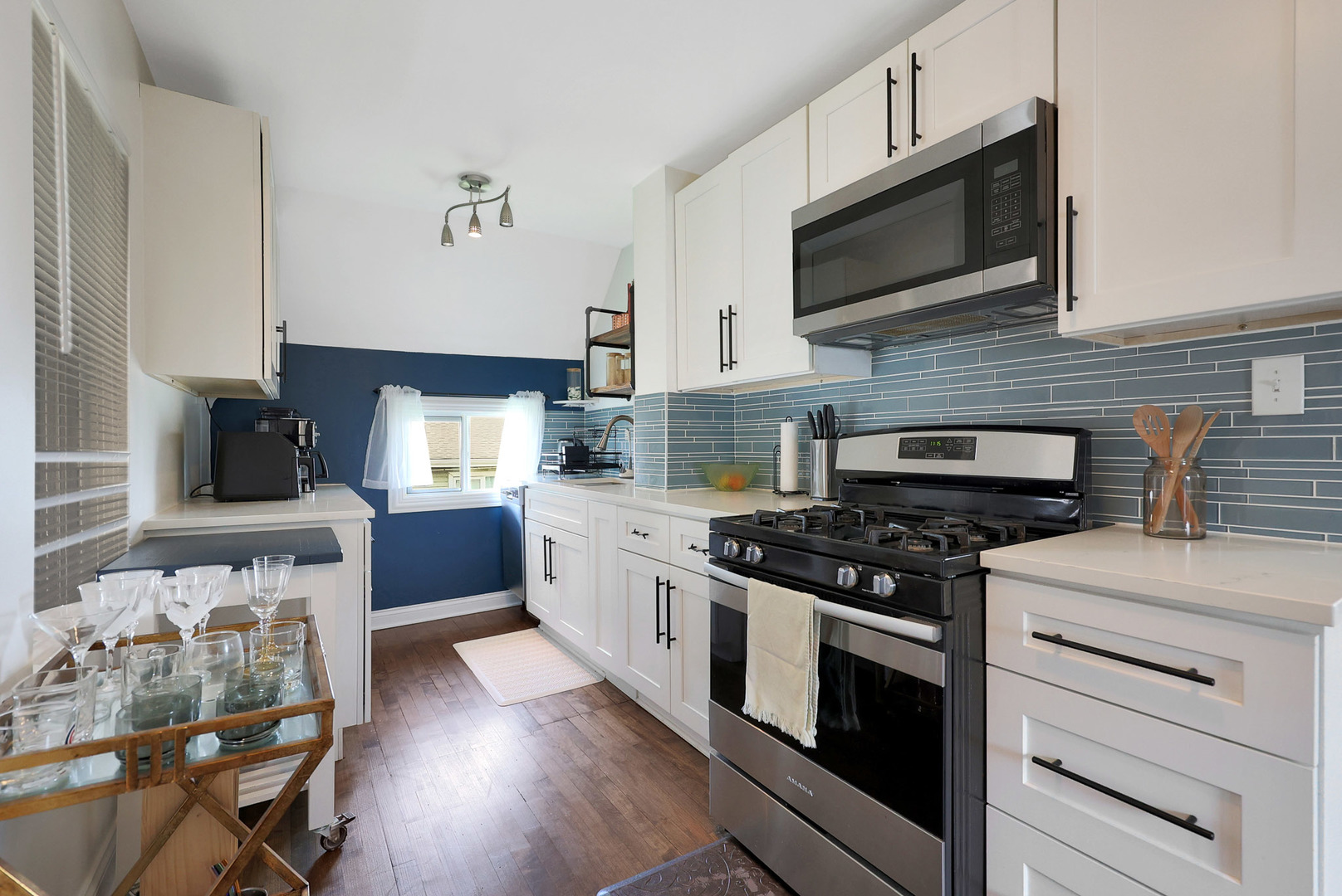 1406 N 17th Avenue, Melrose Park, IL 60160