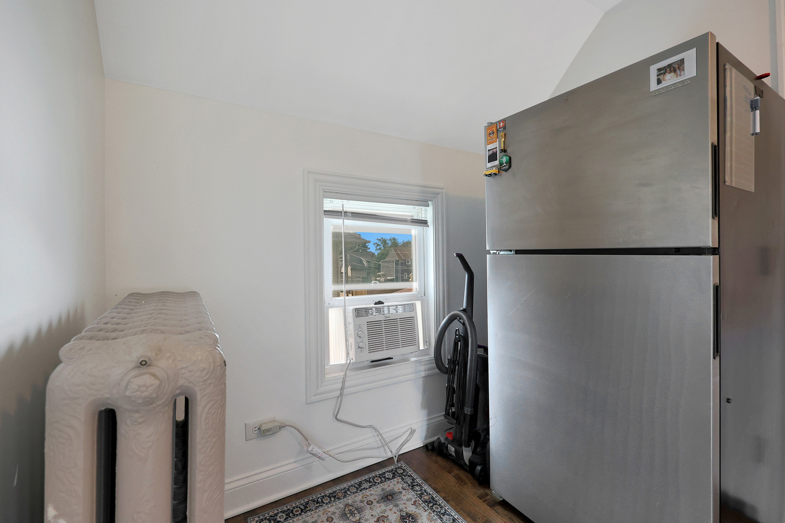 1406 N 17th Avenue, Melrose Park, IL 60160