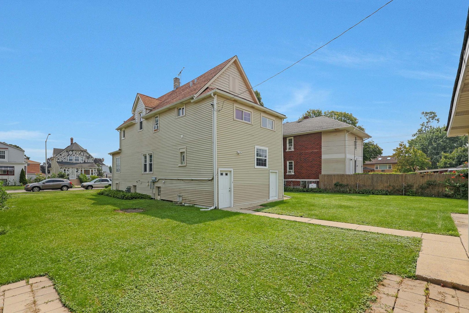 1406 N 17th Avenue, Melrose Park, IL 60160