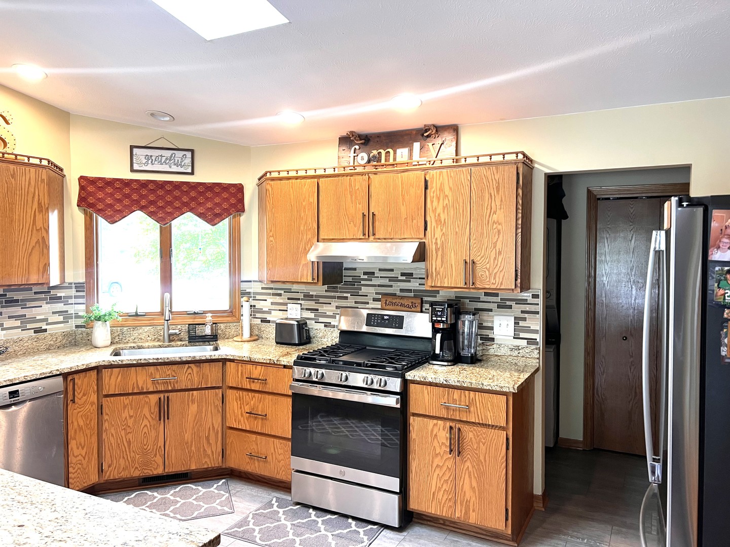 612 Center Street, Mazon, IL 60444