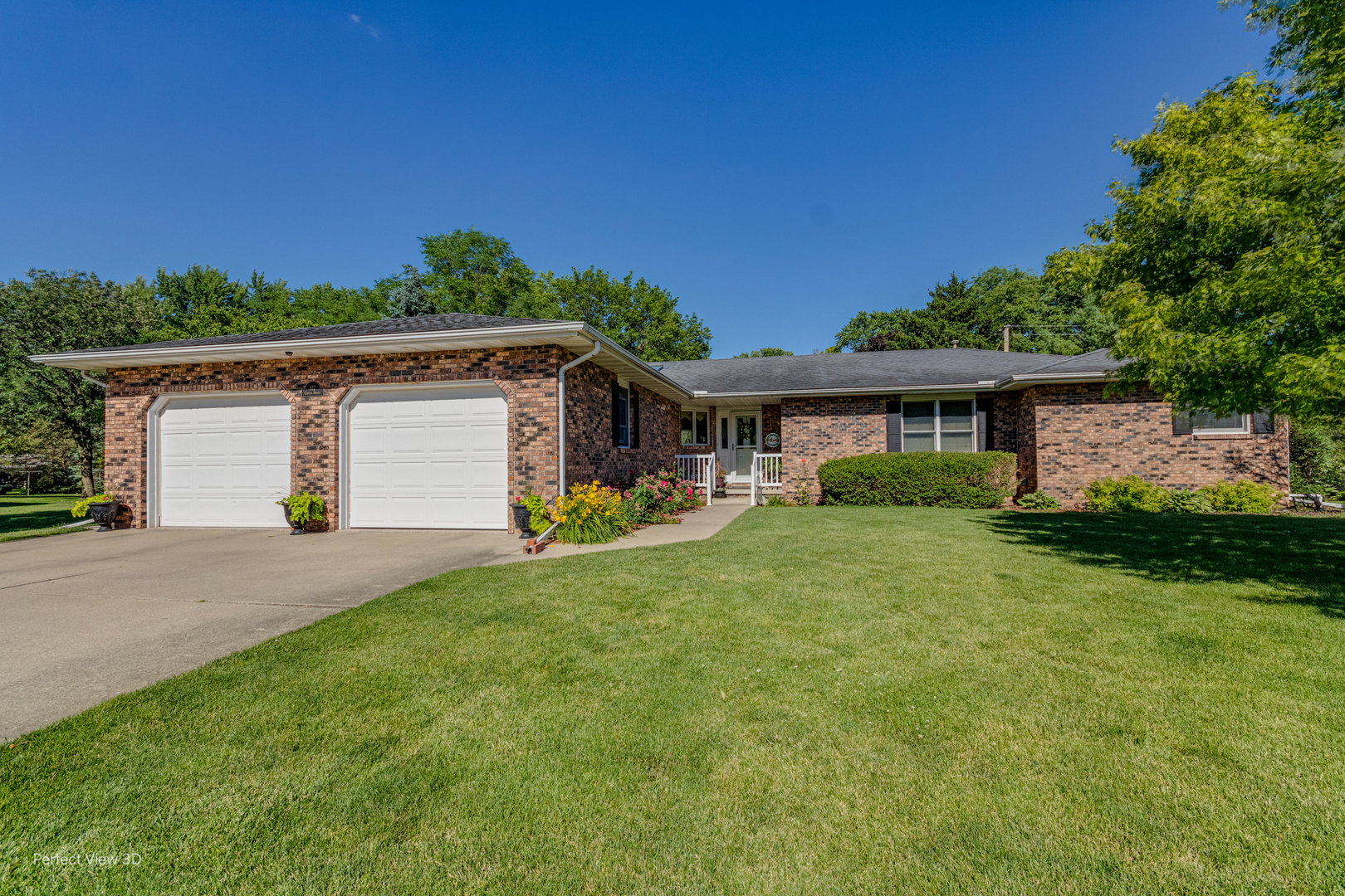 612 Center Street, Mazon, IL 60444