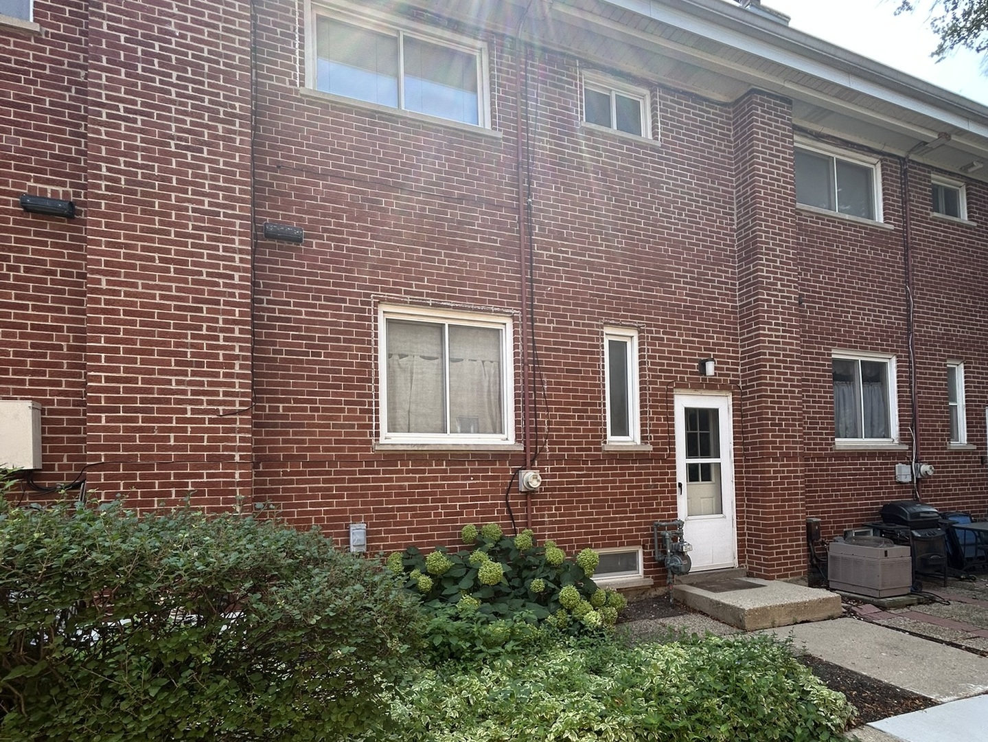 415 E Lincoln Street, Mount Prospect, IL 60056