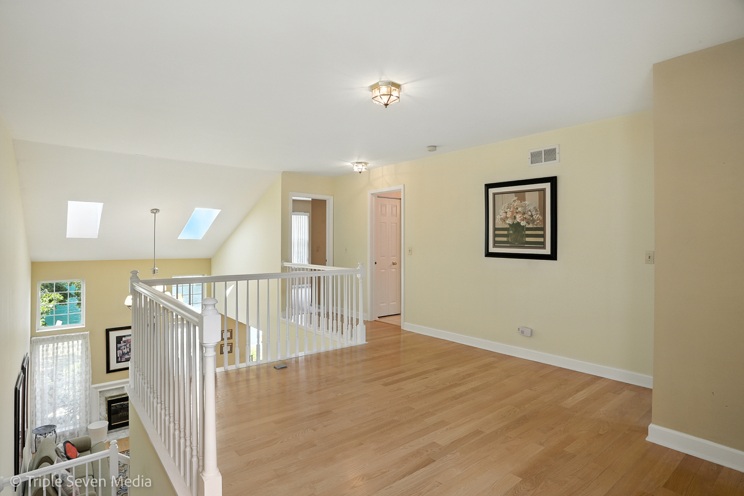 1956 N Silver Lake Road, Arlington Heights, IL 60004