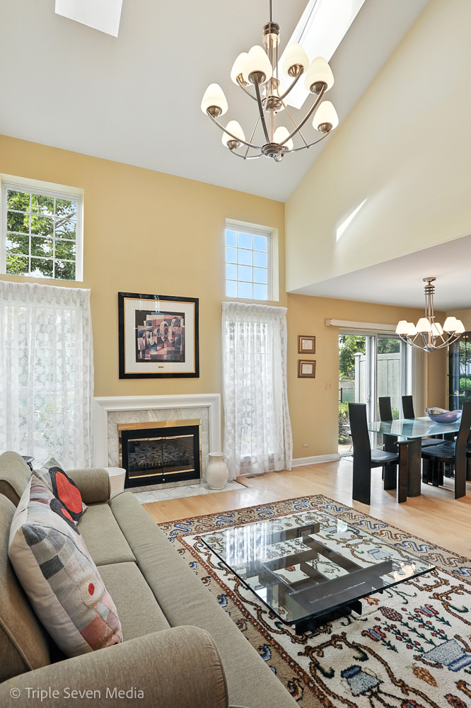1956 N Silver Lake Road, Arlington Heights, IL 60004