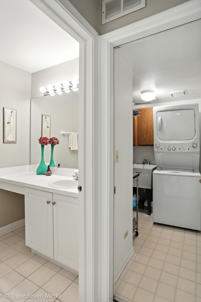 1956 N Silver Lake Road, Arlington Heights, IL 60004