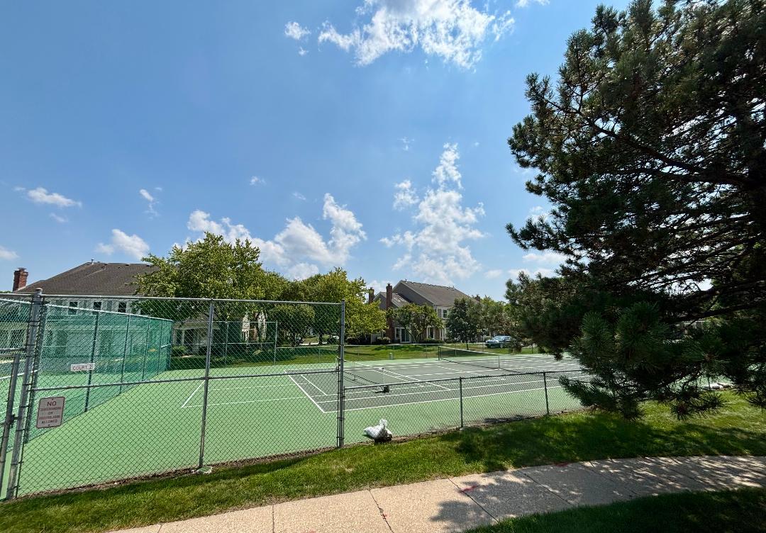 1956 N Silver Lake Road, Arlington Heights, IL 60004