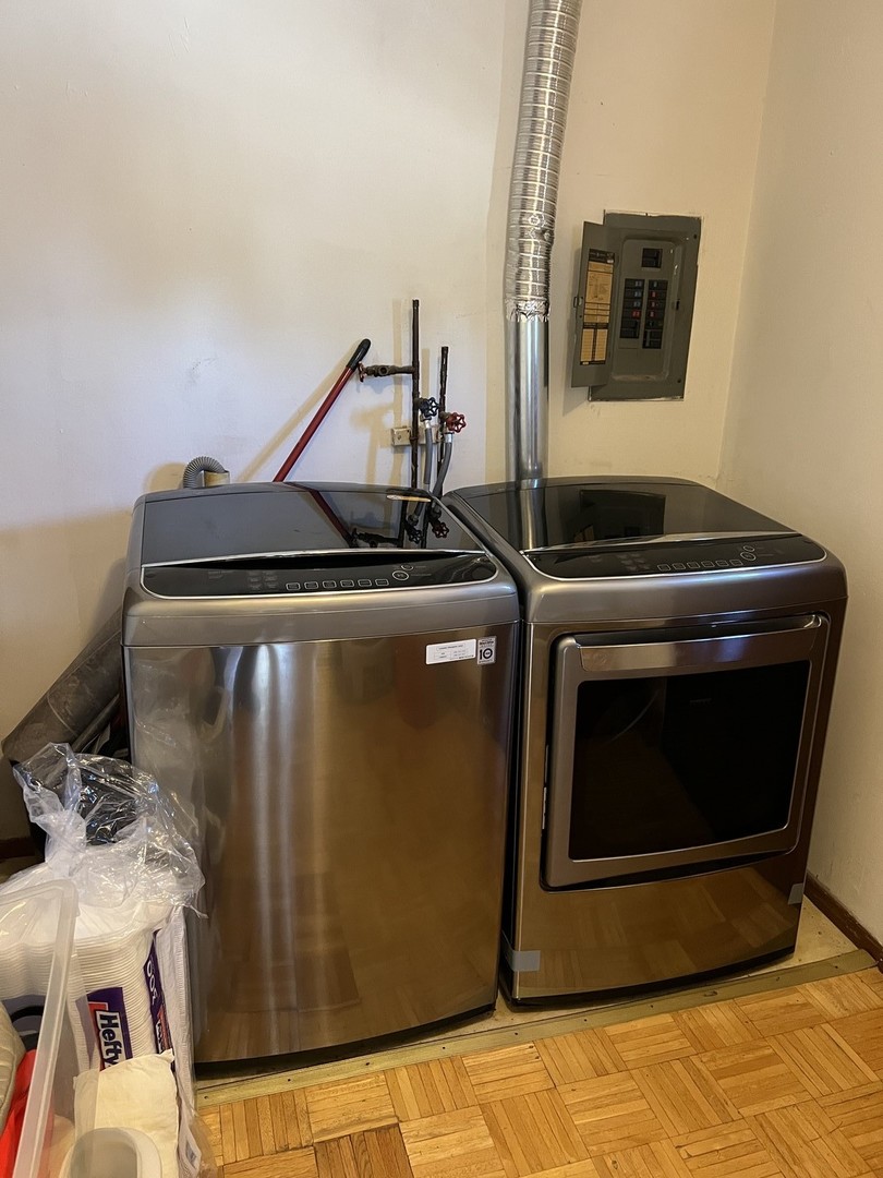 9954-9956 W Grand Avenue, Franklin Park, IL 60131