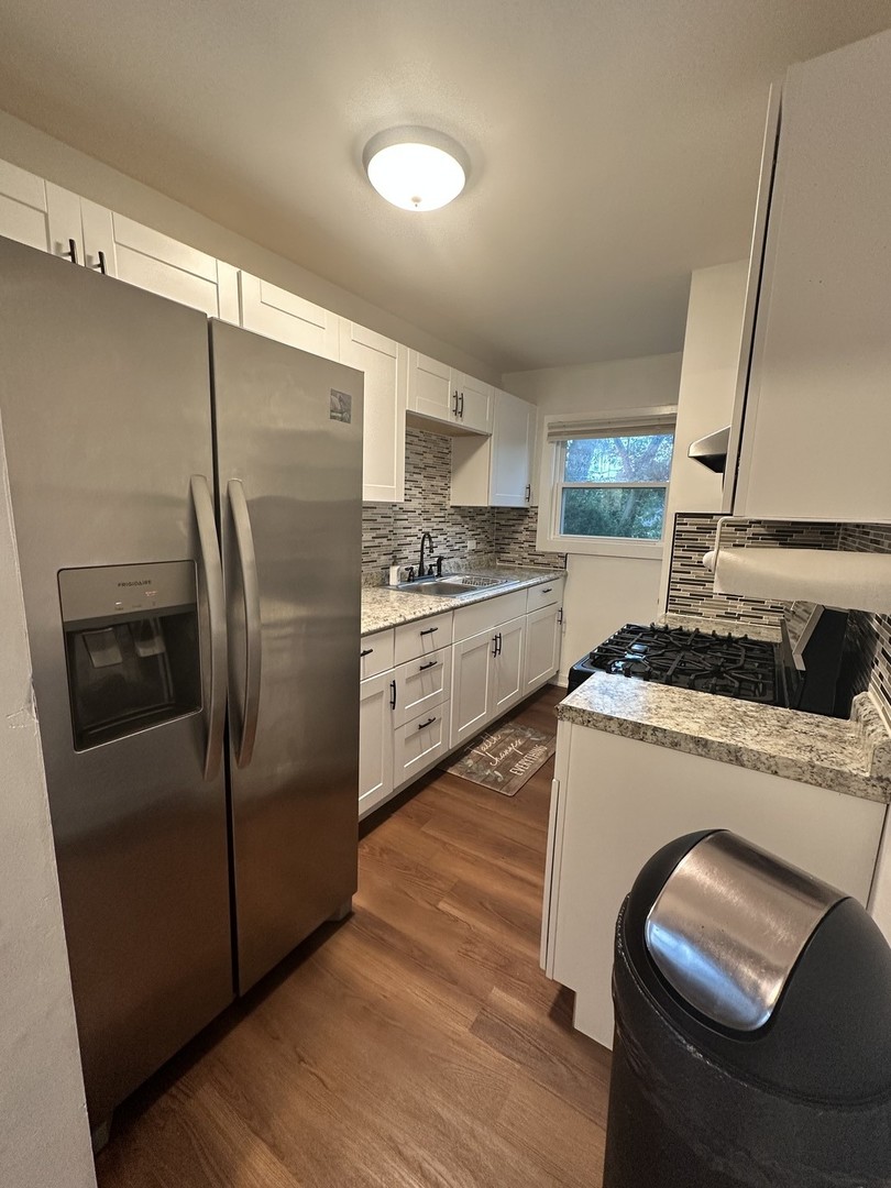 2613 N Lewis Avenue, Waukegan, IL 60087