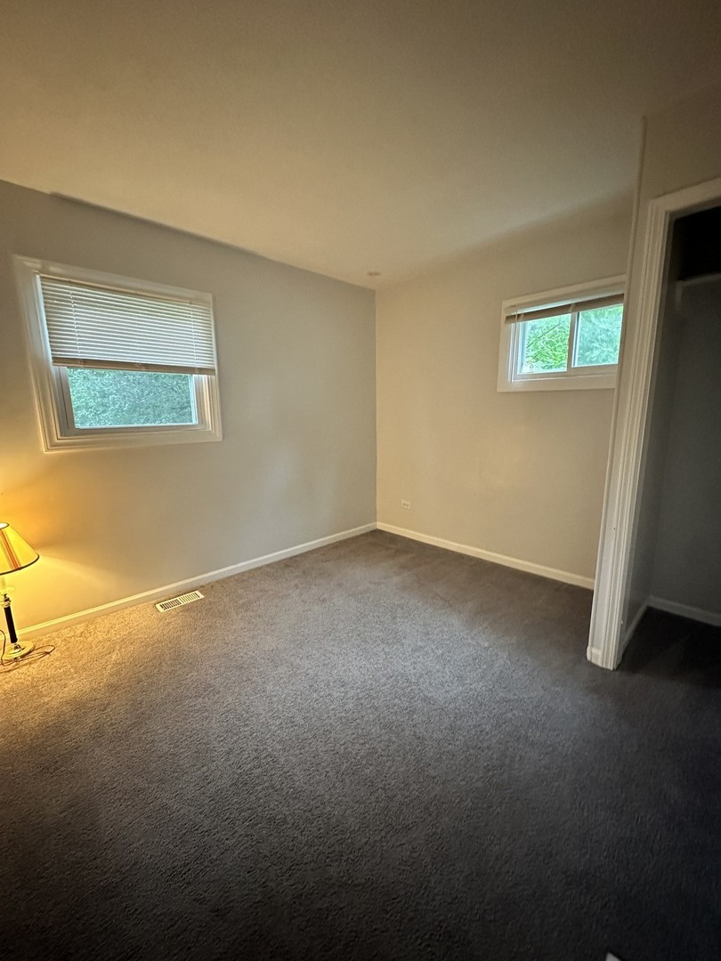 2613 N Lewis Avenue, Waukegan, IL 60087