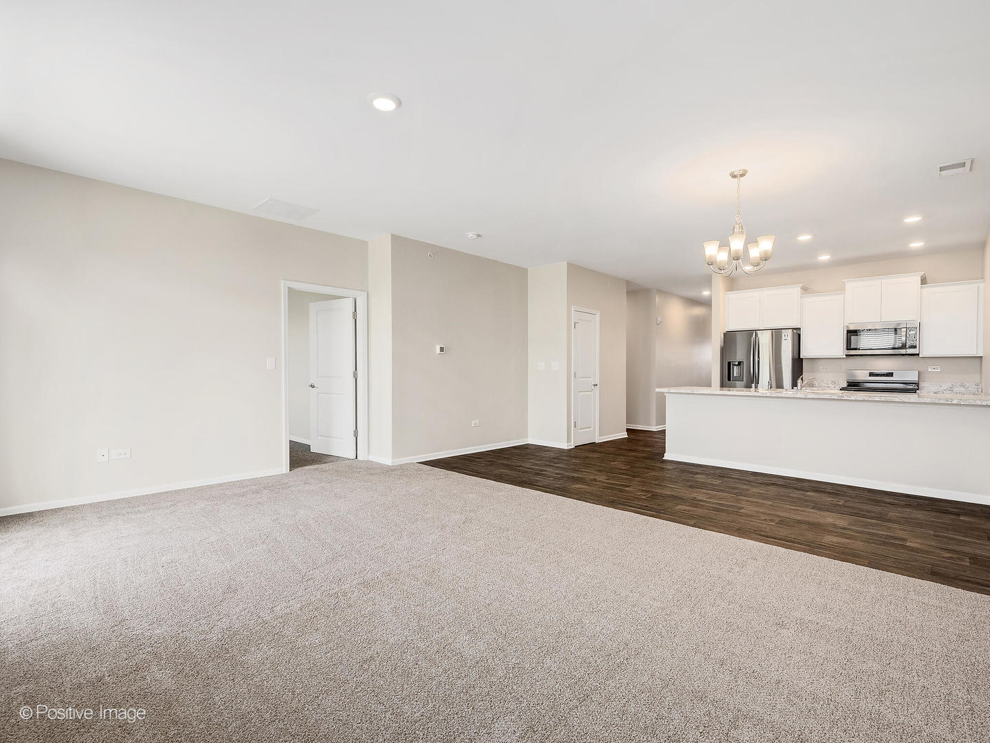 238 Sussex Lane, North Aurora, IL 60542