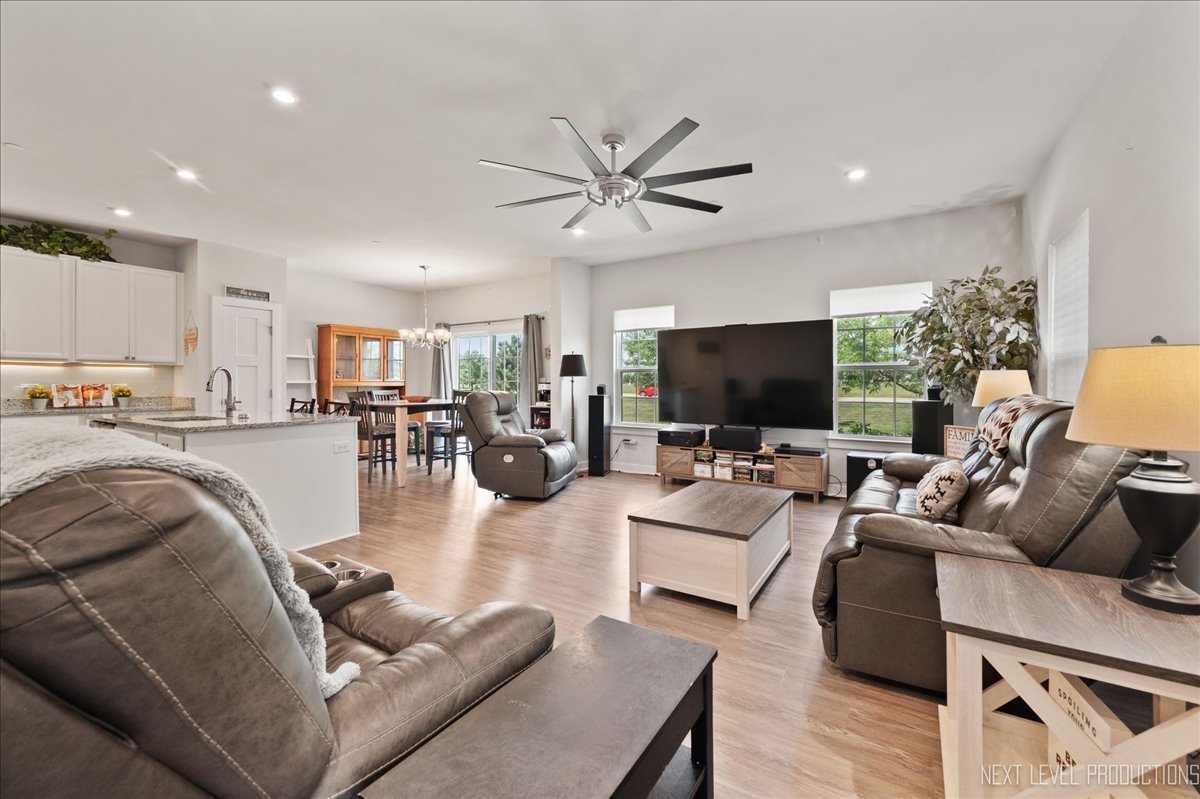 1012 Sears Circle, Elburn, IL 60119