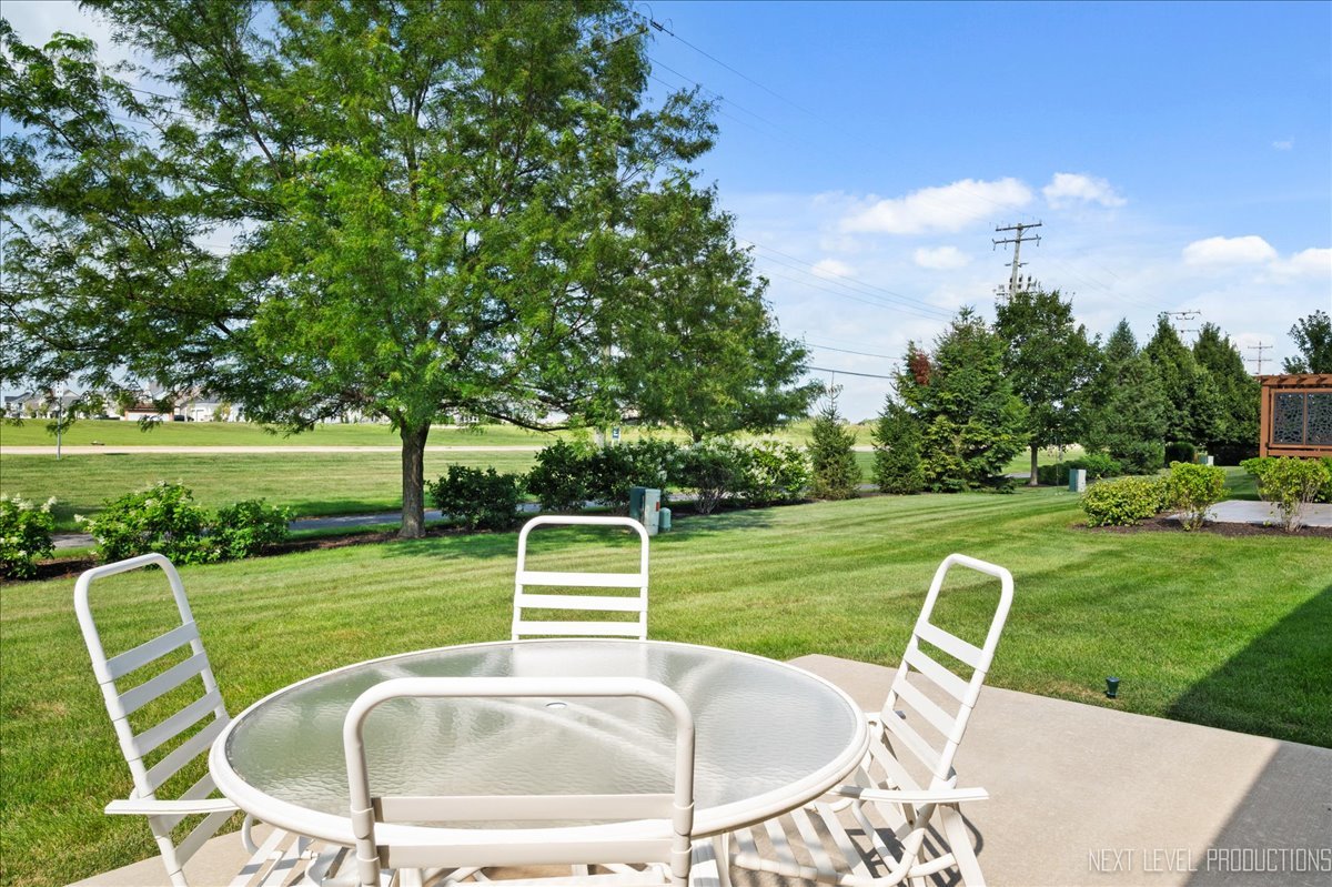 1012 Sears Circle, Elburn, IL 60119