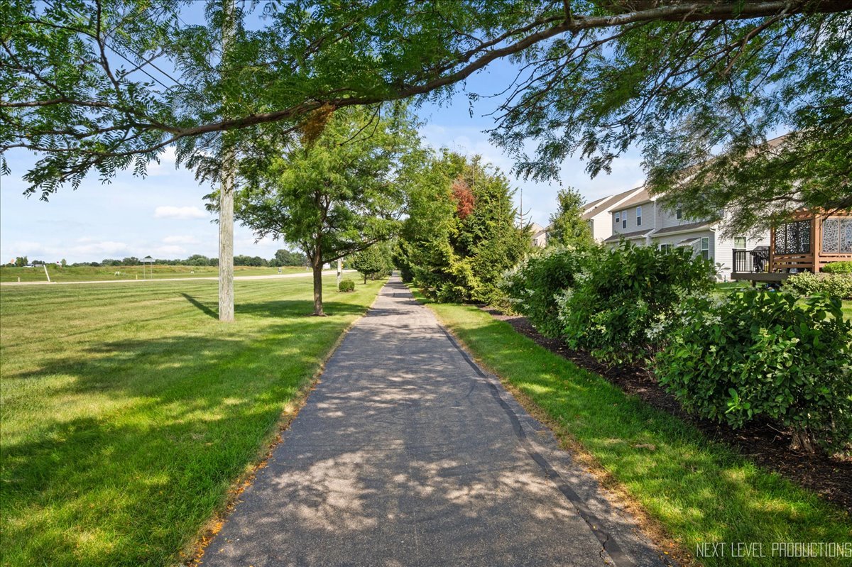 1012 Sears Circle, Elburn, IL 60119