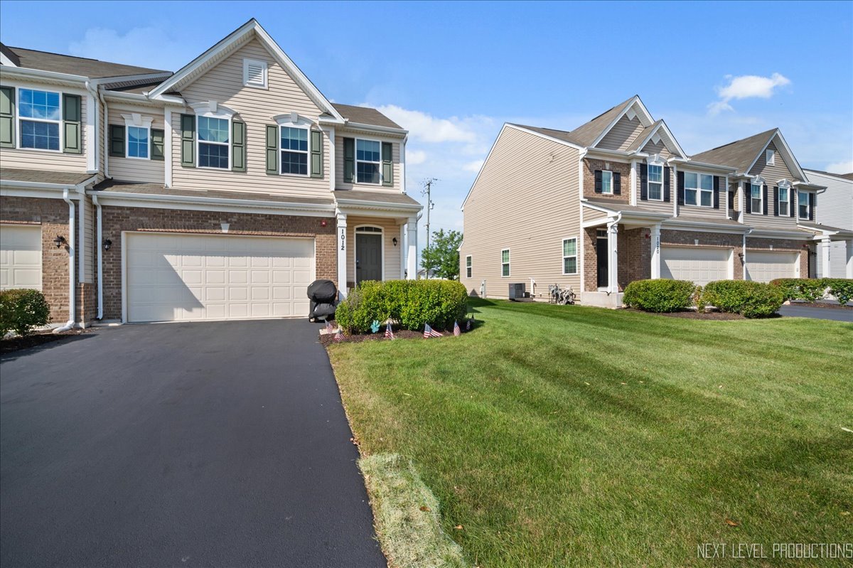 1012 Sears Circle, Elburn, IL 60119