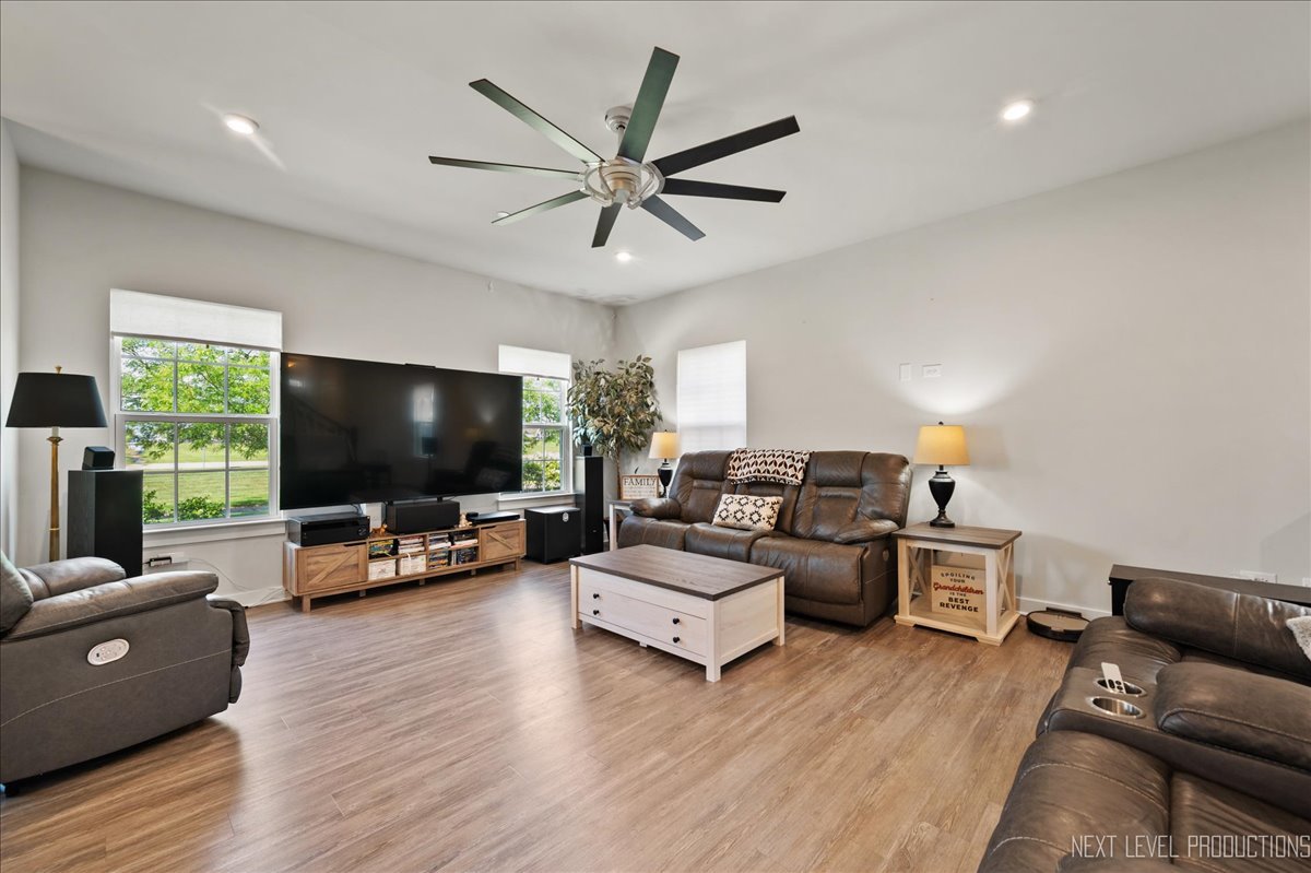 1012 Sears Circle, Elburn, IL 60119