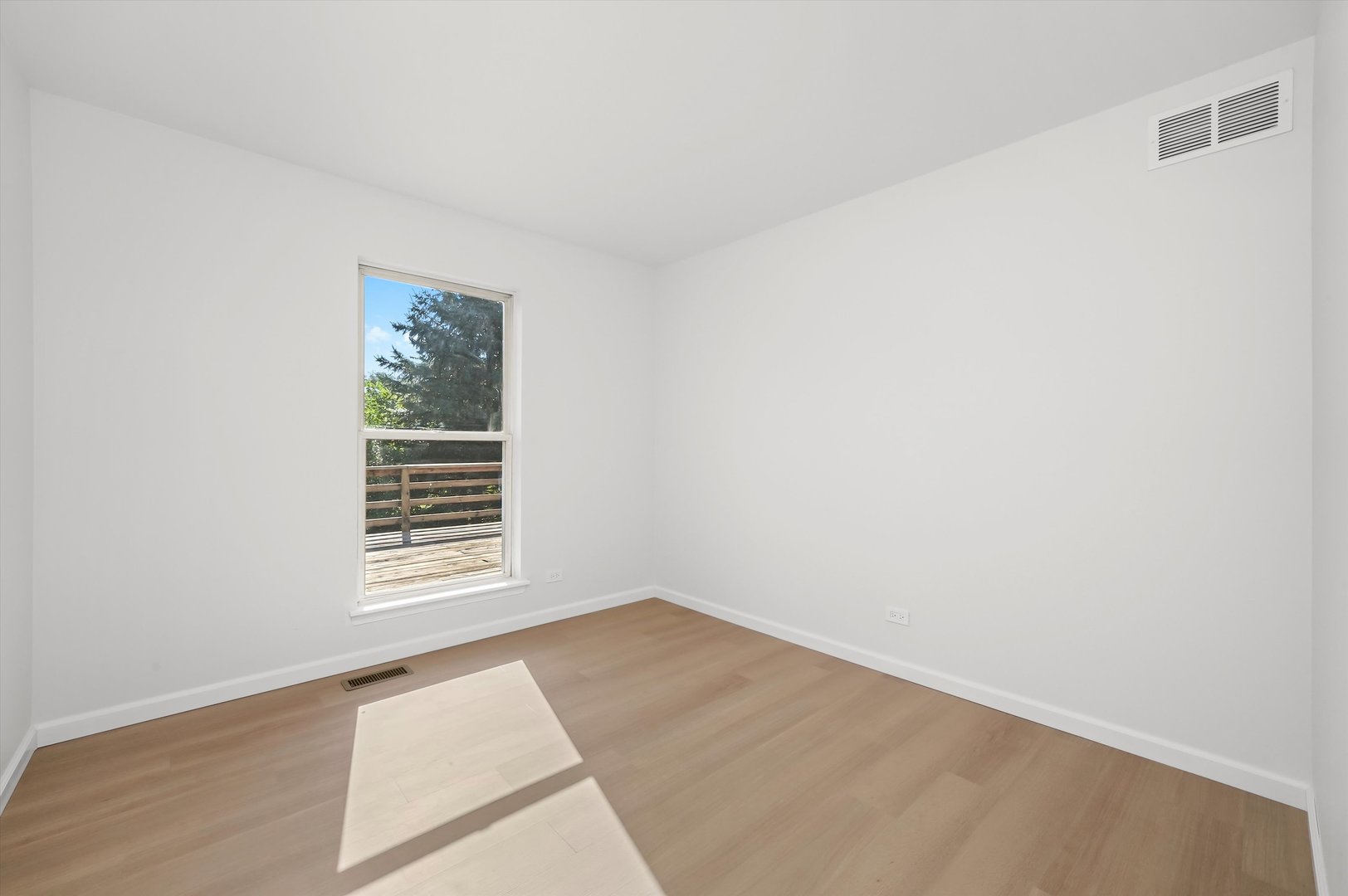 2108 Aspen Drive, Woodstock, IL 60098