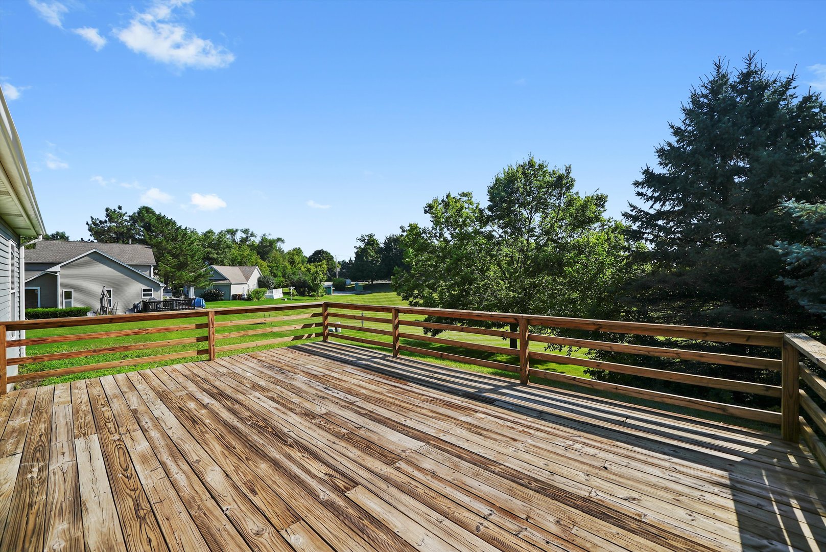 2108 Aspen Drive, Woodstock, IL 60098