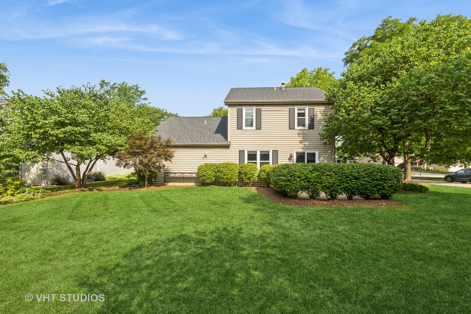 317 Old Hunt Road, Fox River Grove, IL 60021