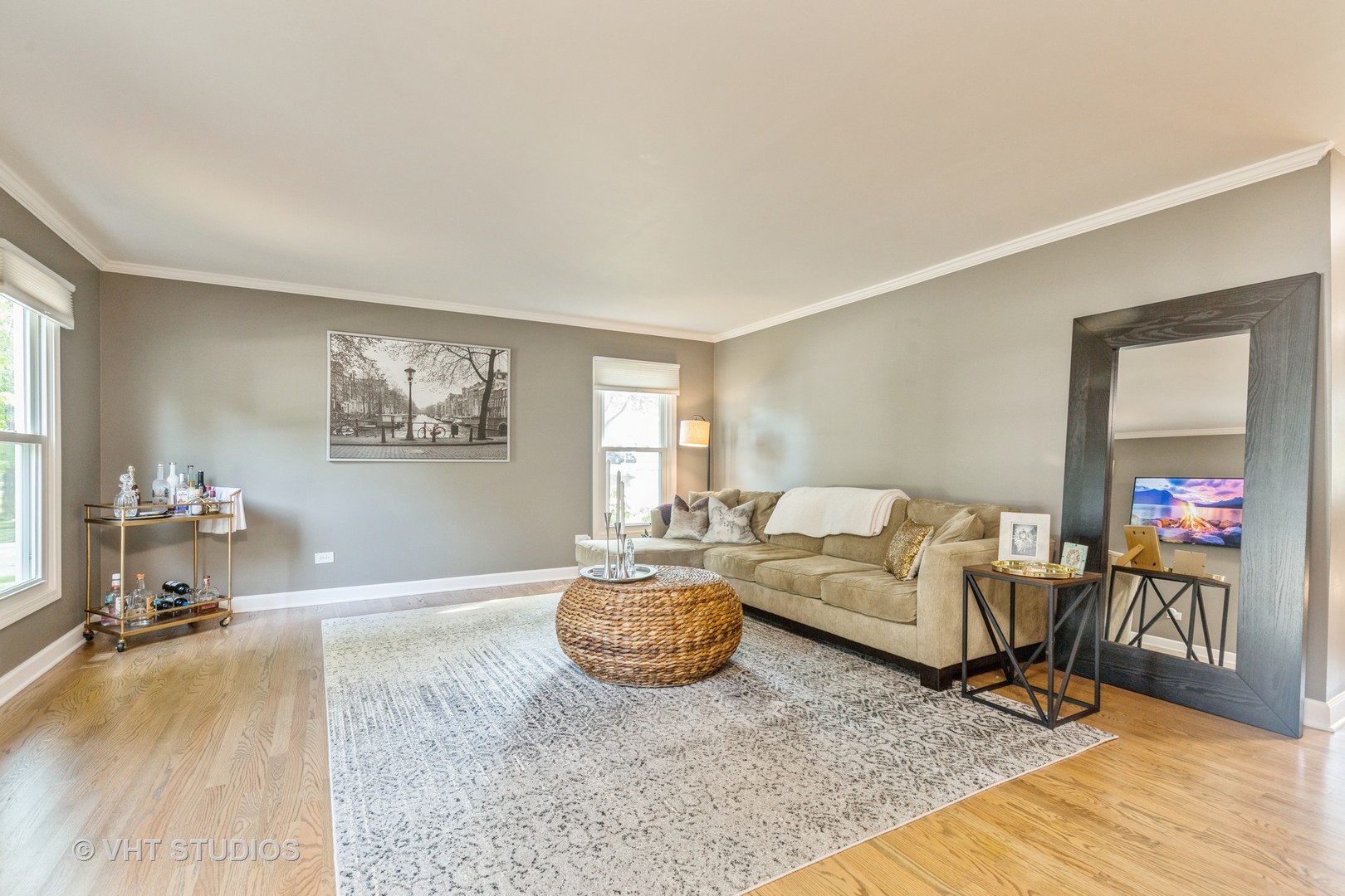 317 Old Hunt Road, Fox River Grove, IL 60021
