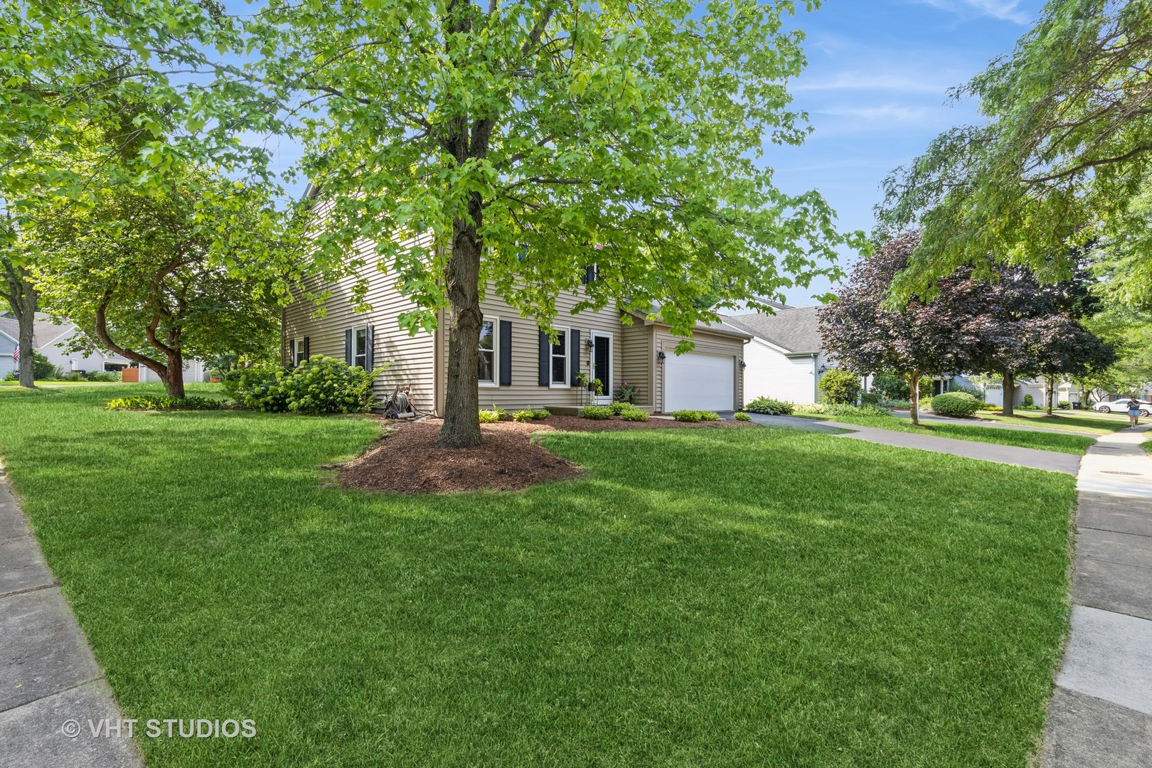 317 Old Hunt Road, Fox River Grove, IL 60021