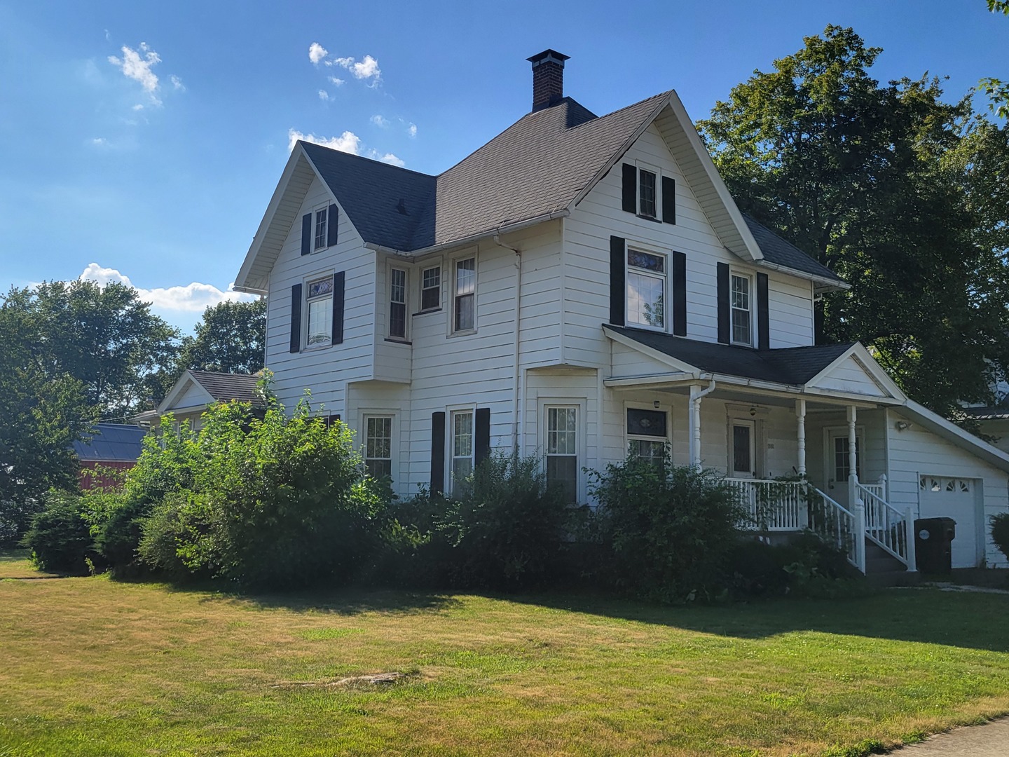 302 N Walnut Street, Wenona, IL 61377