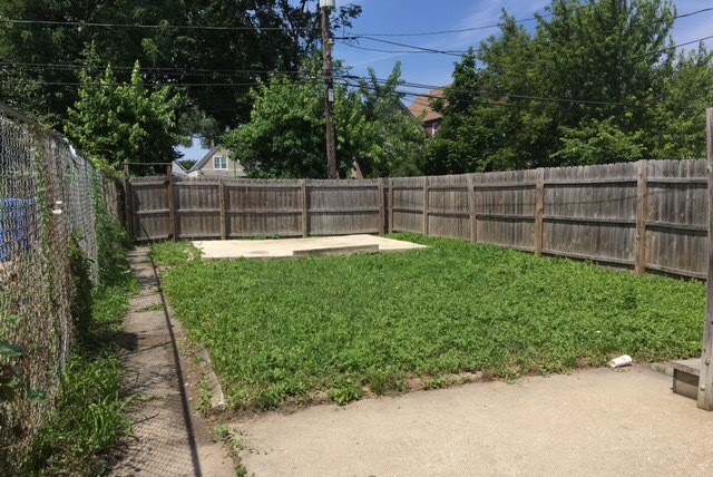 7128 S Carpenter Street, Chicago, IL 60621