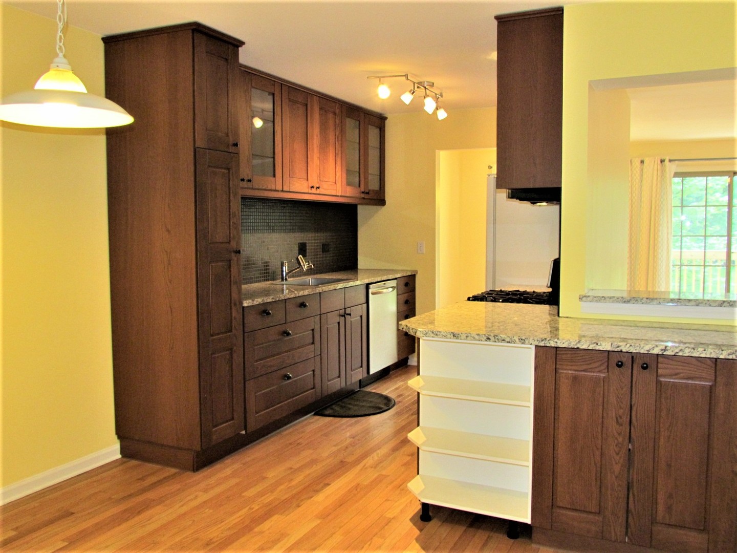 1596 N Saint Marks Place #1596, Palatine, IL 60067