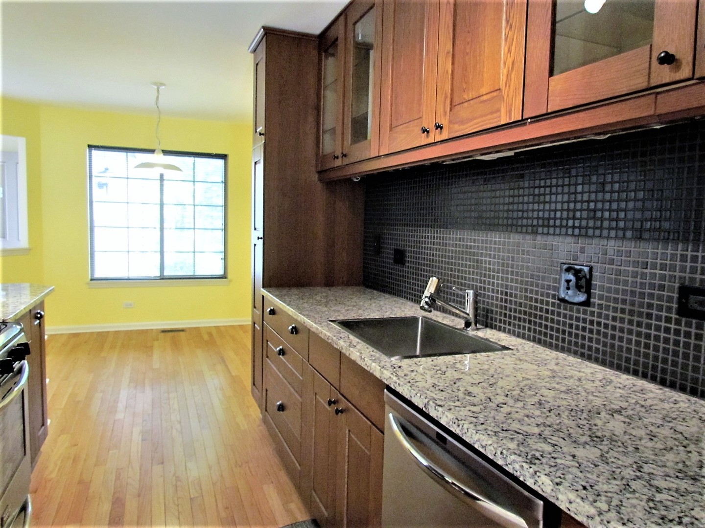 1596 N Saint Marks Place #1596, Palatine, IL 60067