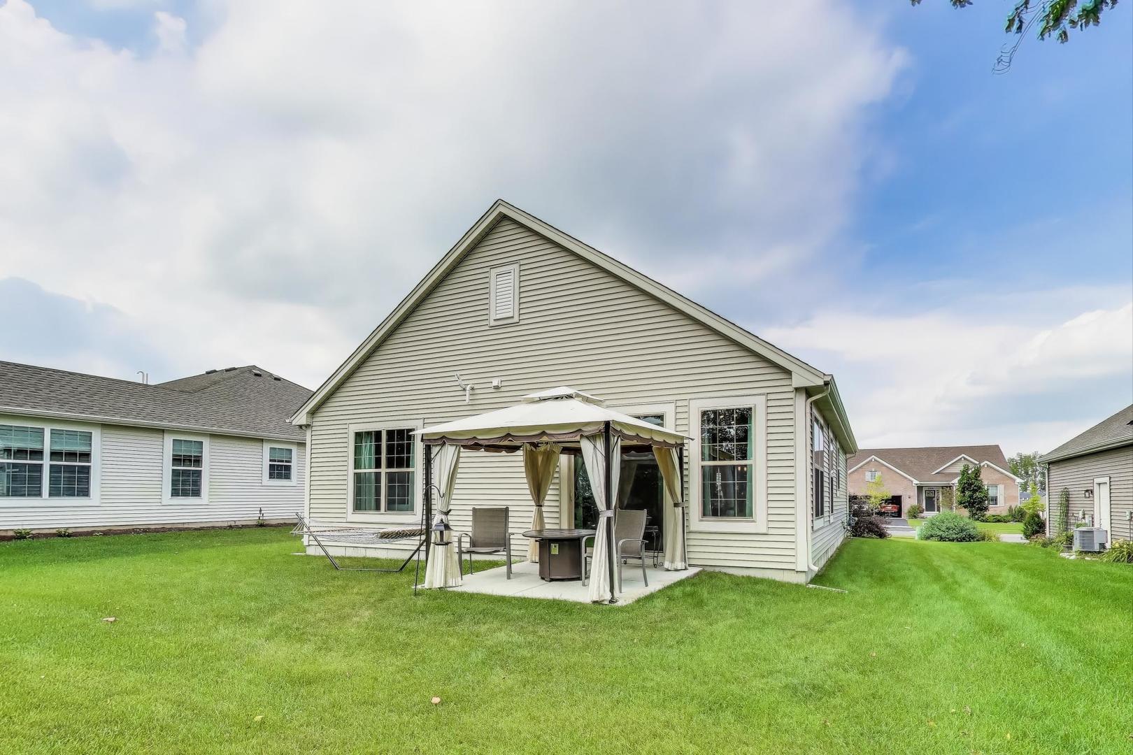 1101 Black Cherry Drive, Crystal Lake, IL 60012