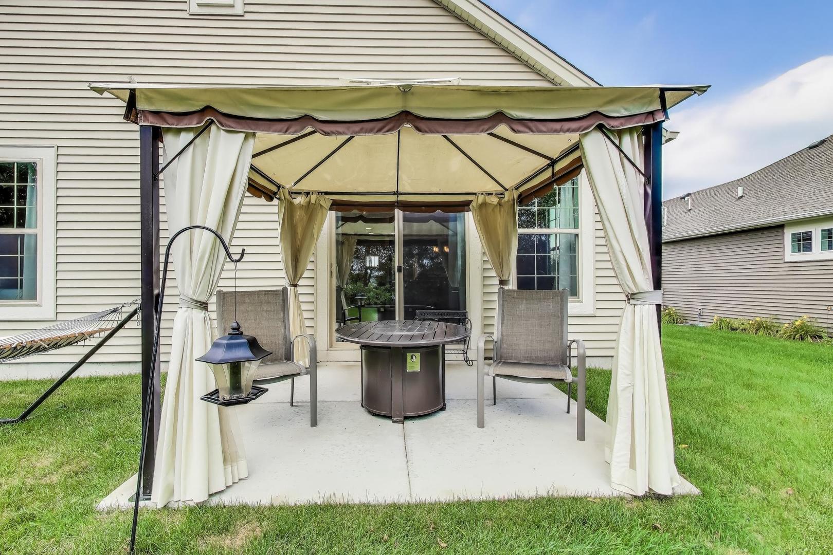 1101 Black Cherry Drive, Crystal Lake, IL 60012