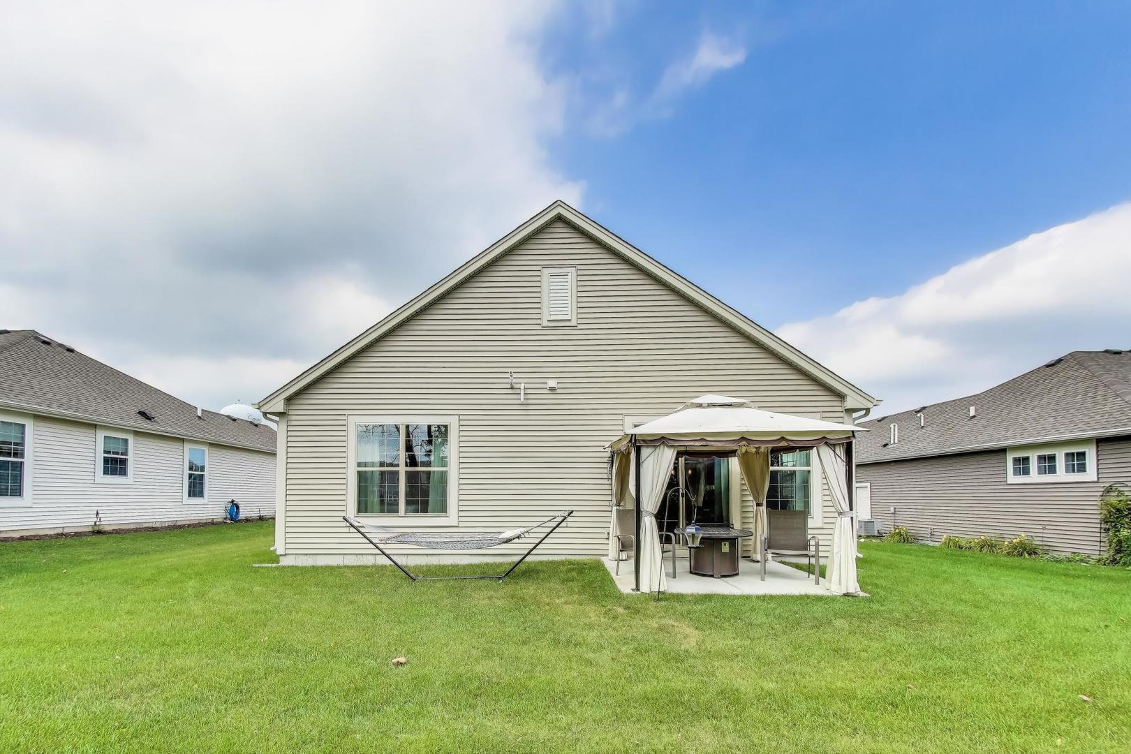 1101 Black Cherry Drive, Crystal Lake, IL 60012