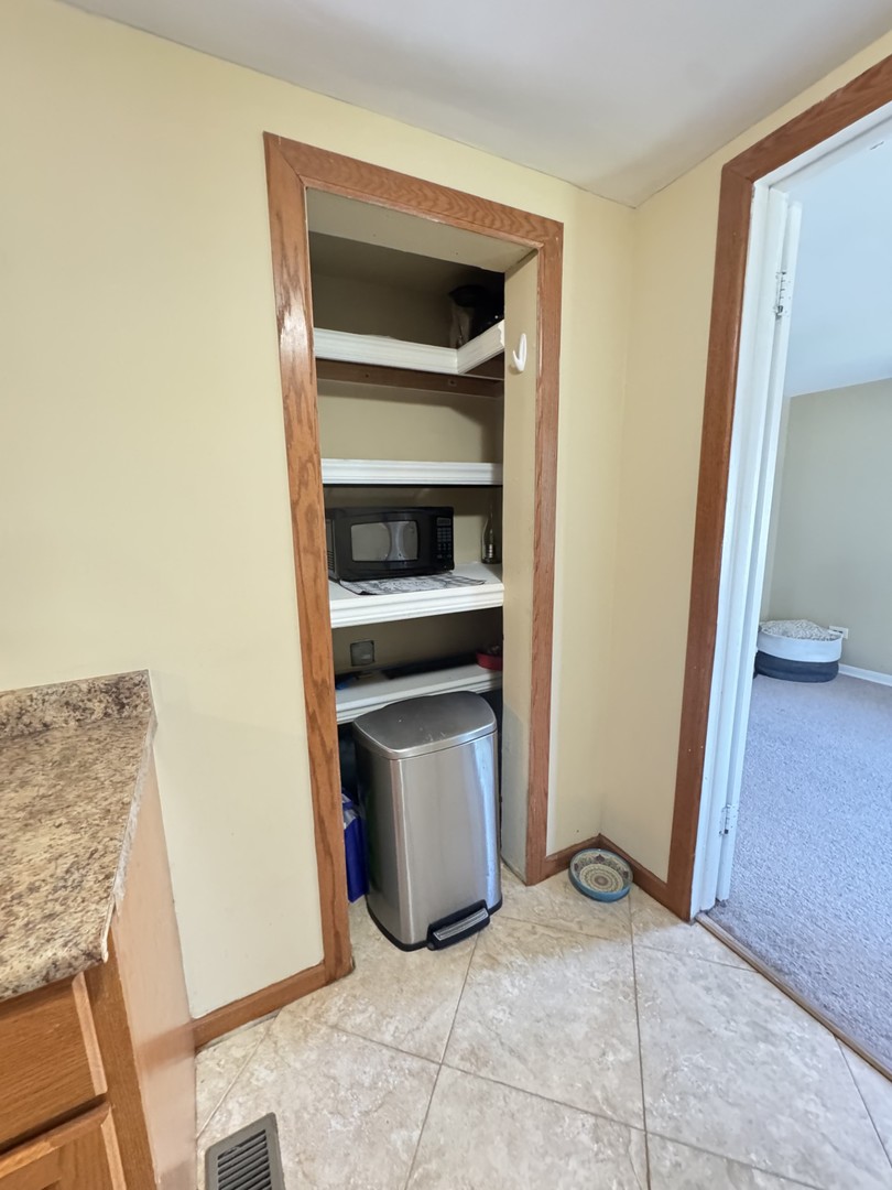 4329 Scott Street, Schiller Park, IL 60176