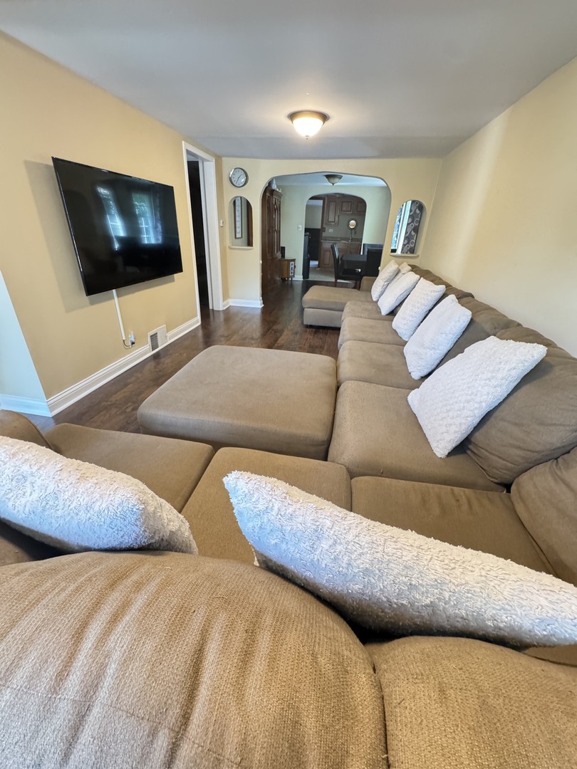 4329 Scott Street, Schiller Park, IL 60176