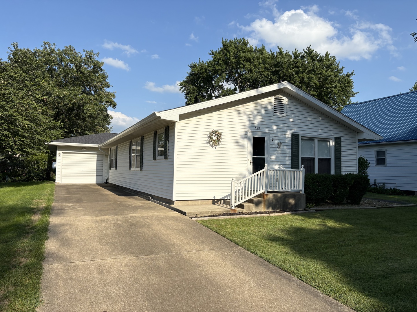 510 N Maple Avenue, Minier, IL 61759