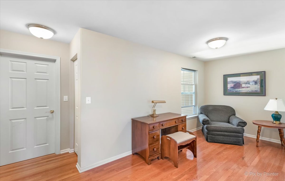 265 Birch Lane, St. Charles, IL 60175