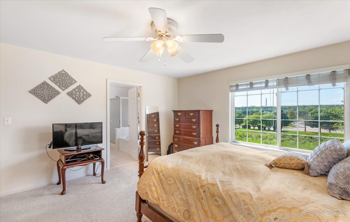 265 Birch Lane, St. Charles, IL 60175